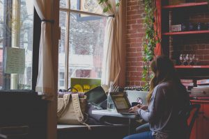 testimonial link building
